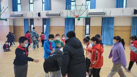 孩子們積極的參與